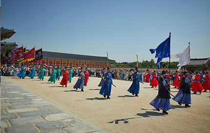 14. (삼엄) 당직수문군 퇴장