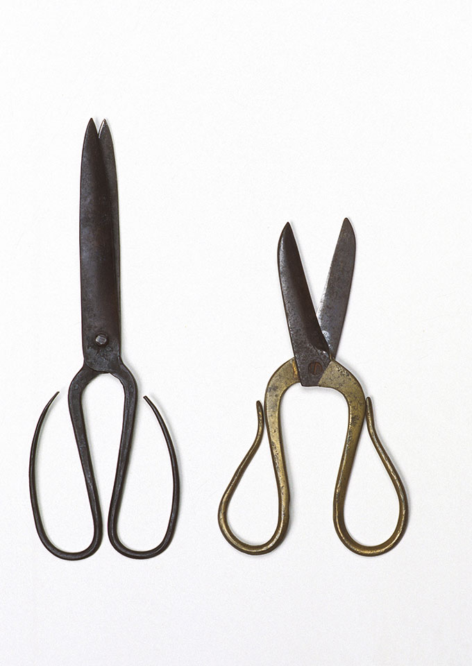 선생이 사용하던 가위.jpg