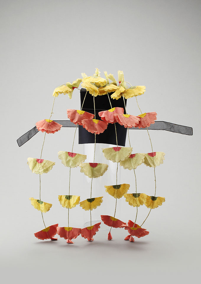 어사화를 꽂은 복두.jpg